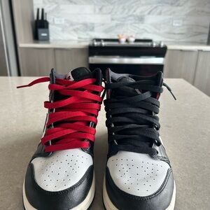 Jordan 1s Gym Red/ Black